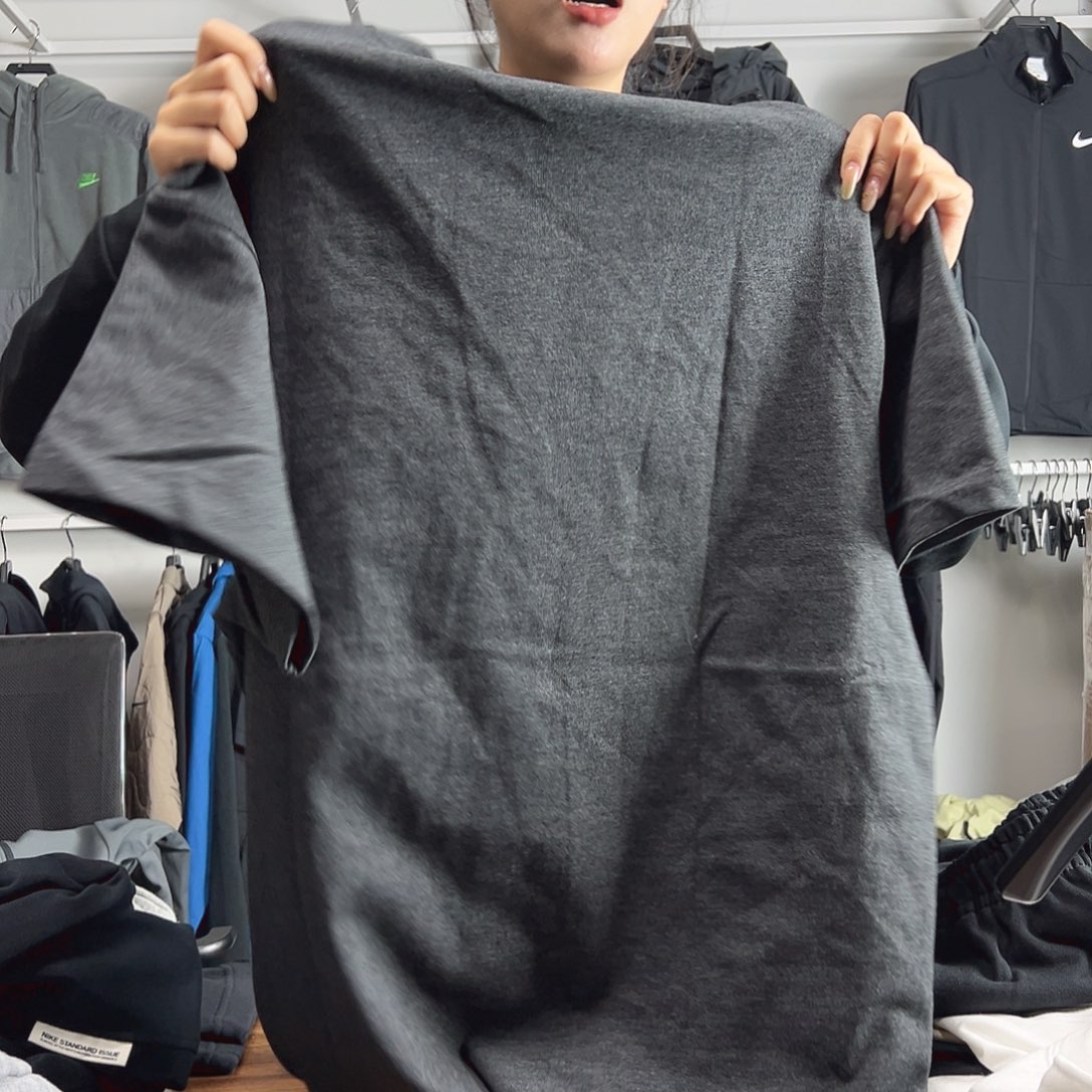 中心标深灰M码不退换