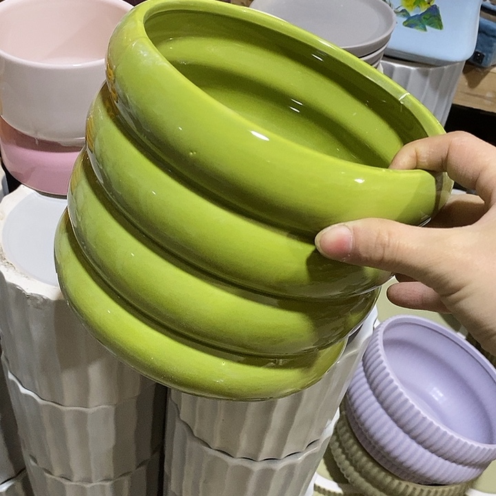 陶瓷花盆有孔 瑕疵介意勿拍 