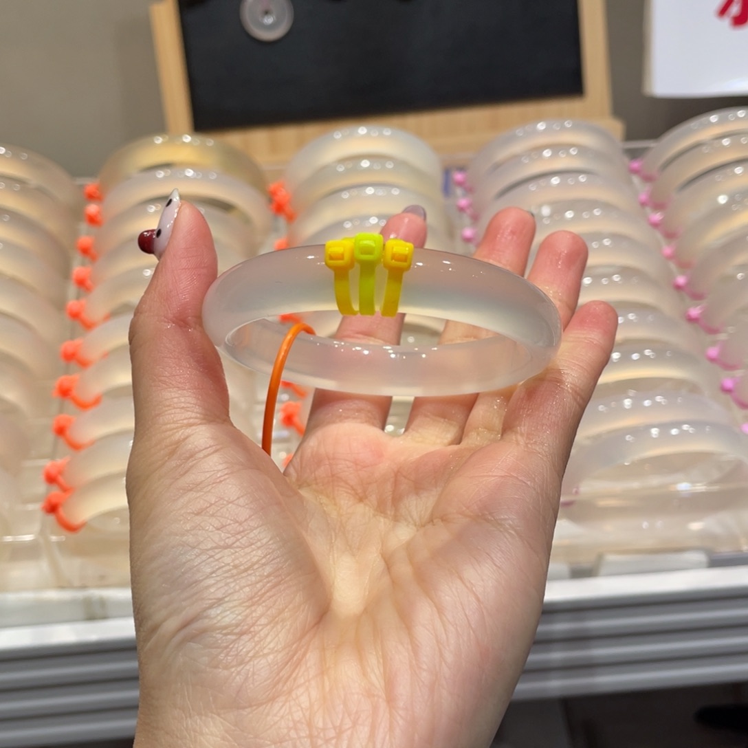 皮***卡玛瑙/玉髓未镶嵌手镯@定向香槟金@【56】