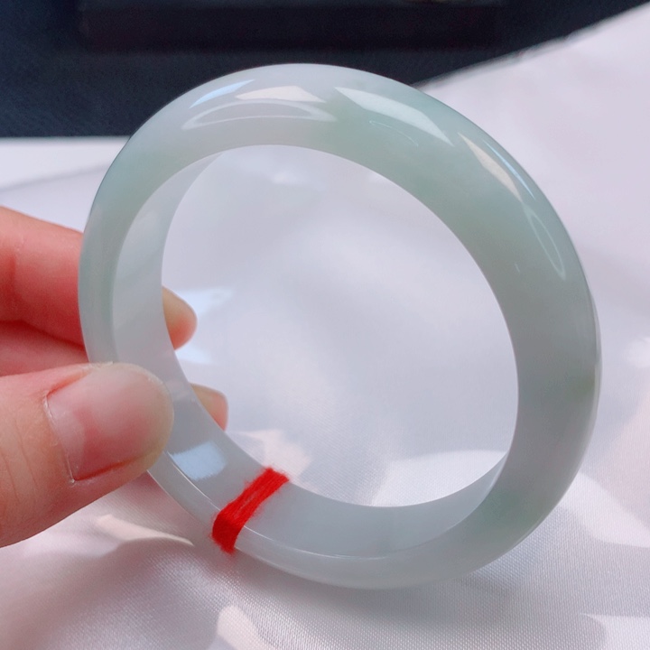 翡翠手镯未镶嵌欤*54圈口