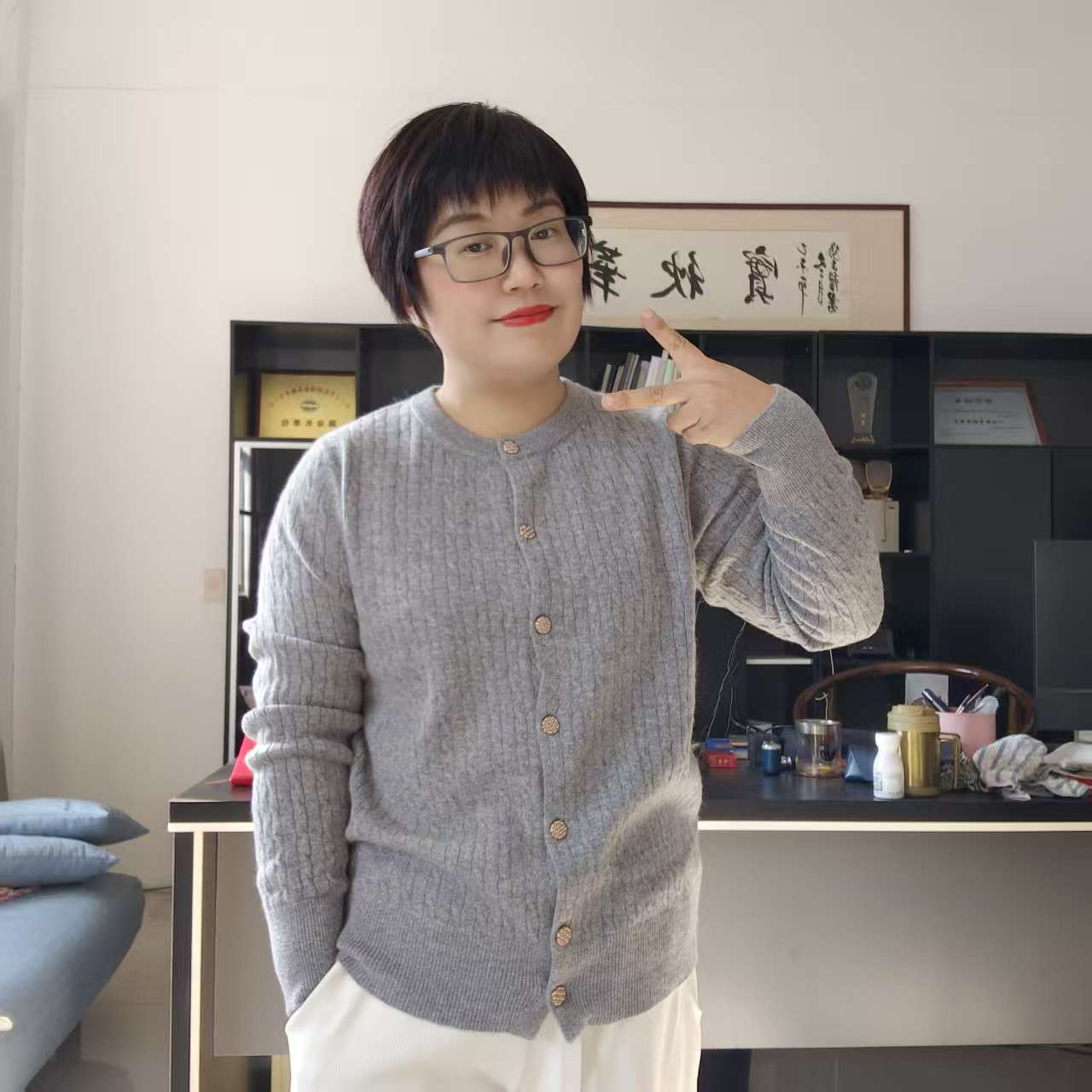 （帛贸羊绒）女士100山羊绒重工阿兰针提花羊绒衫开衫