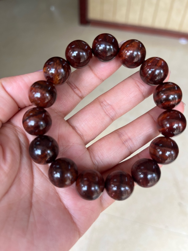 1.5×男士15海南黄花梨手串多样性发一