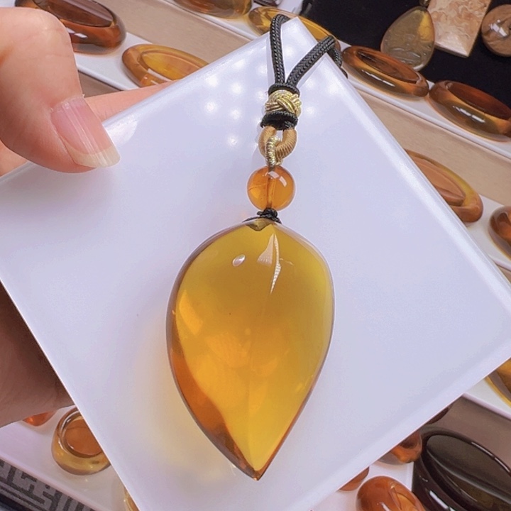 琥珀颈饰未镶嵌天然缅甸琥珀吊坠15克