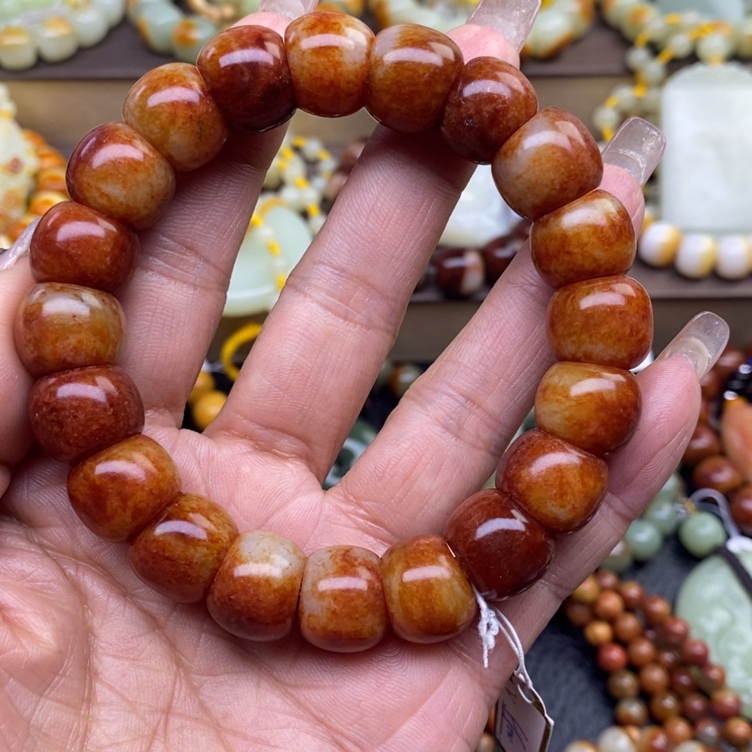 人***桀透闪石质玉未镶嵌手串