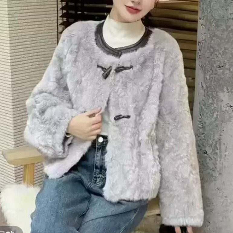 小香风皮毛一体仿貂绒秋冬外套女装短款洋气减龄小个子妈妈厚开衫