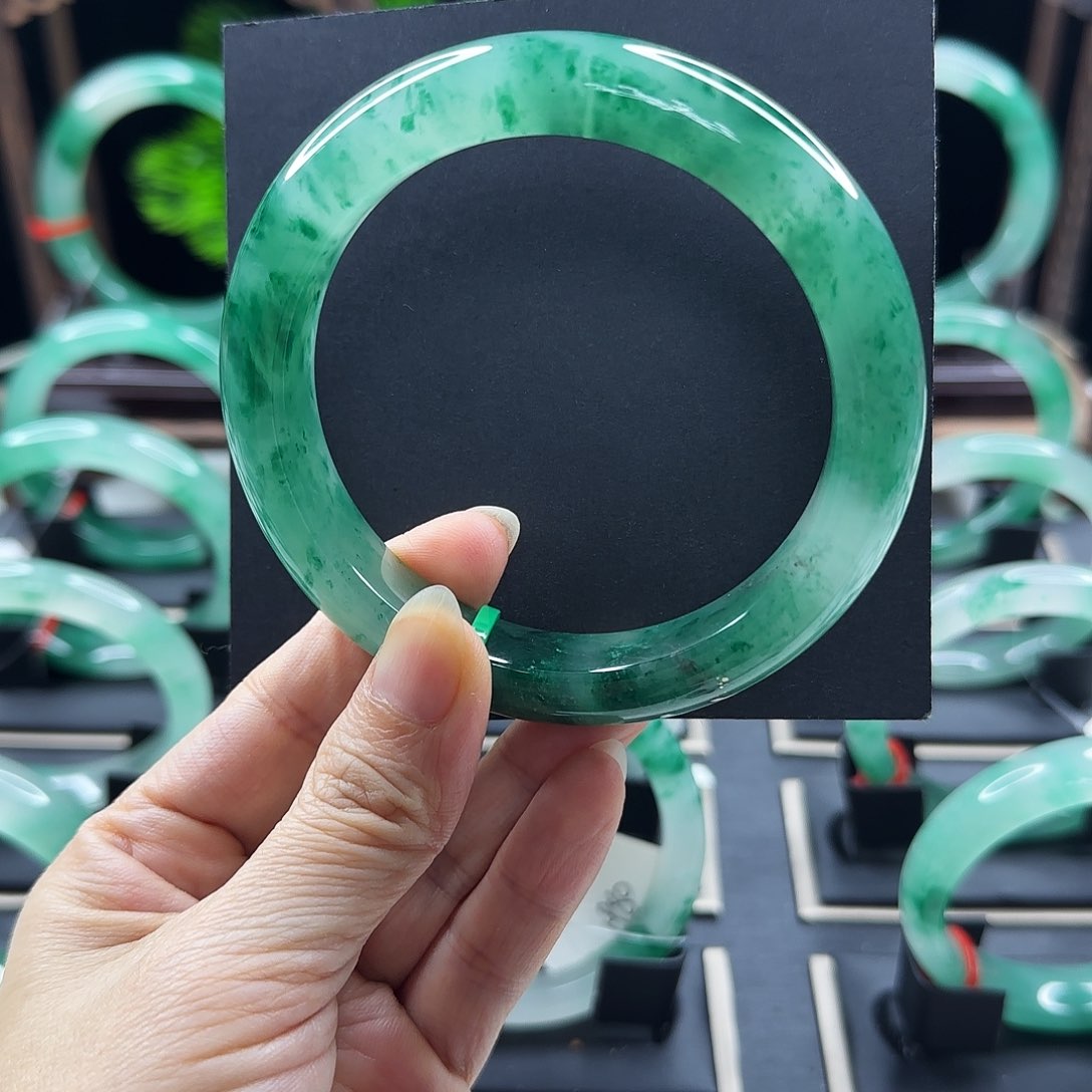 石英质玉手镯未镶嵌马*玊