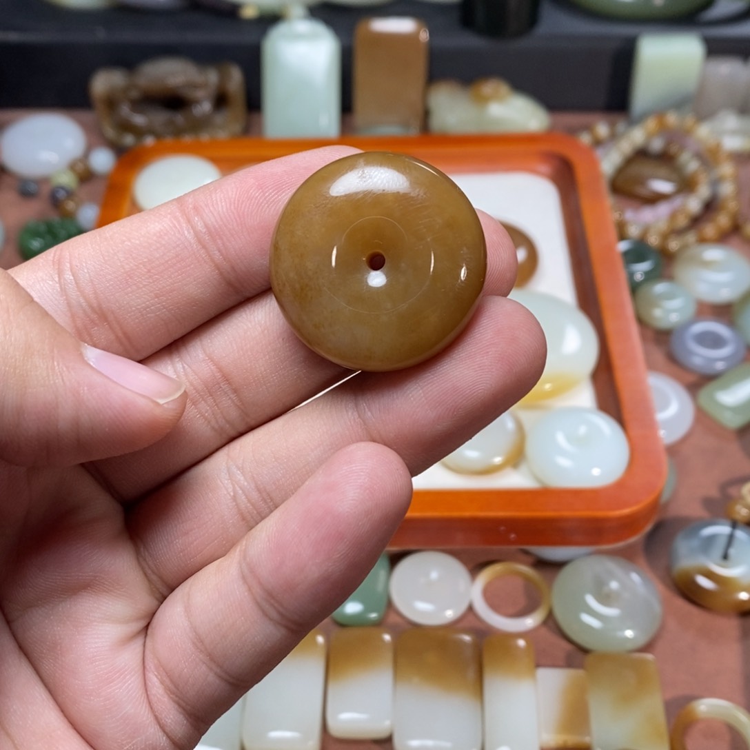 和田玉吊坠(不含链)未镶嵌