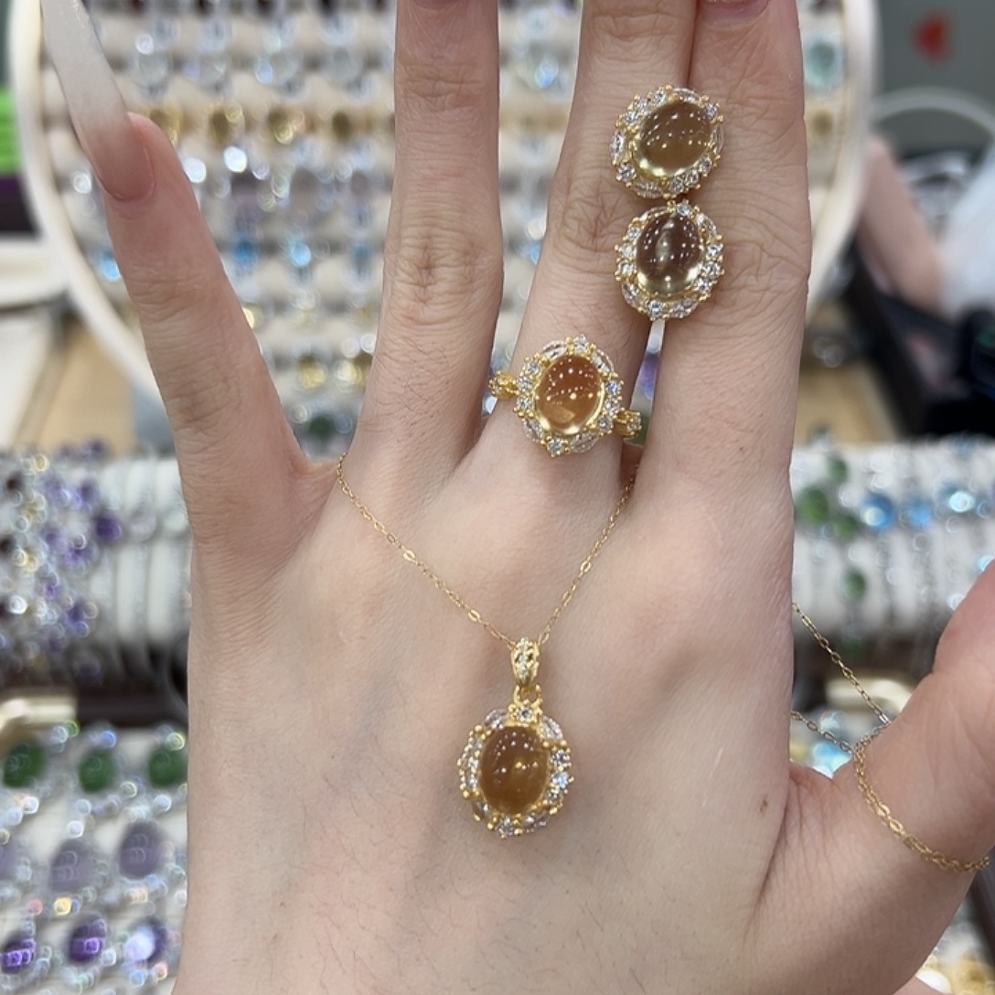 一****银S925镶嵌黄晶吊坠(赠链)