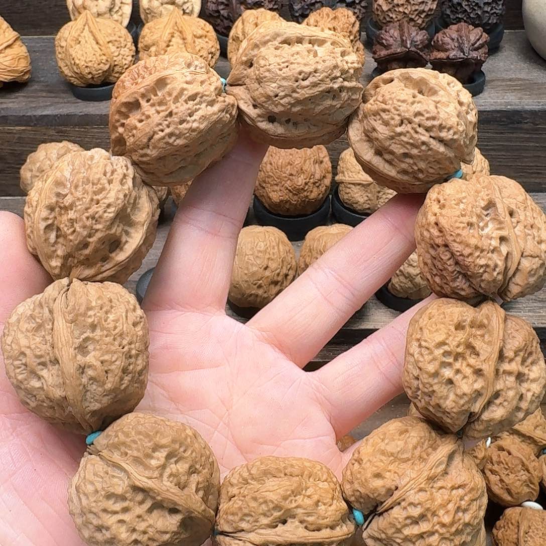 文玩核桃吊坠刘****了5斧头蟾3️⃣手持34尺寸