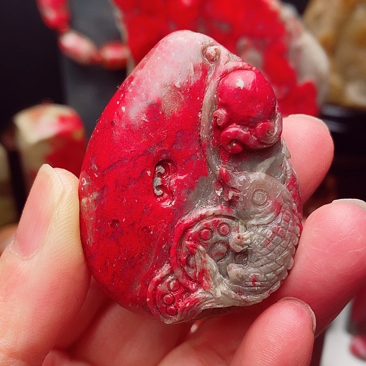 青鱼石昌化鸡血石