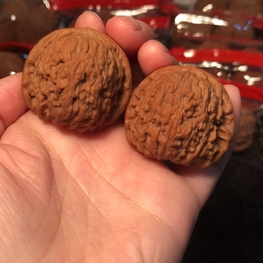 把件文玩核桃南疆石39.5