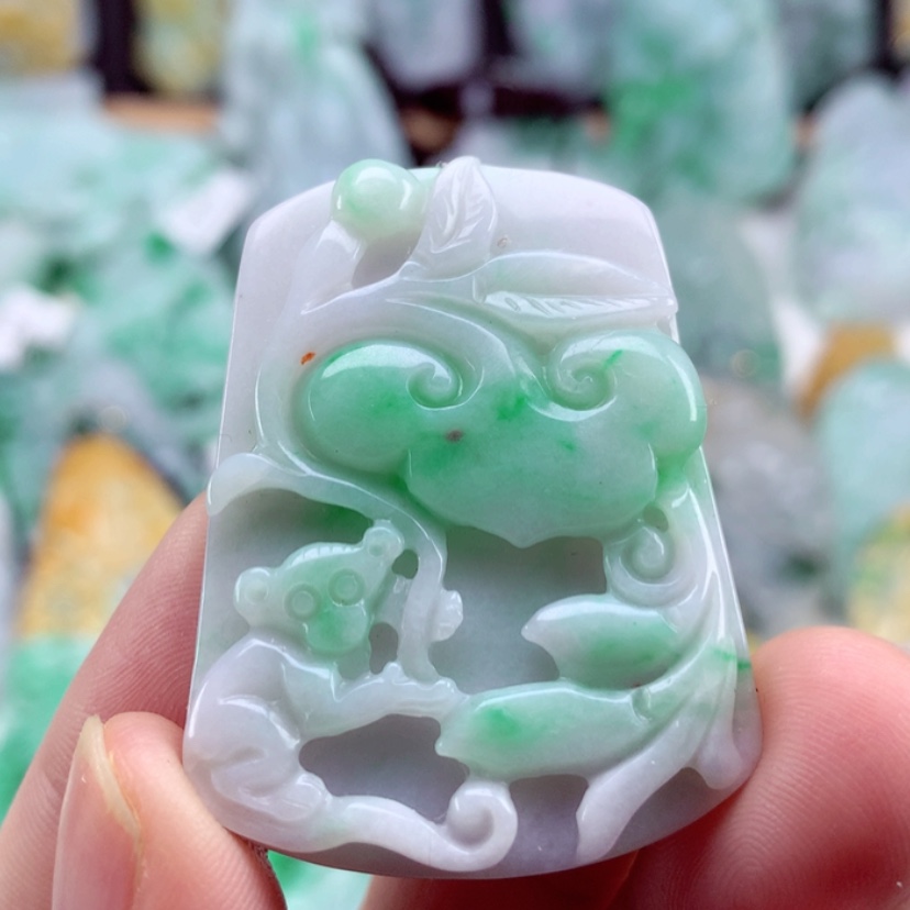 【闪购商品】翡翠吊坠(不含链)未镶嵌