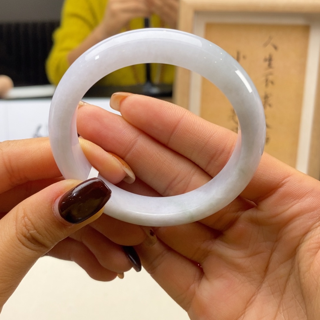 未镶嵌手镯翡翠54圈