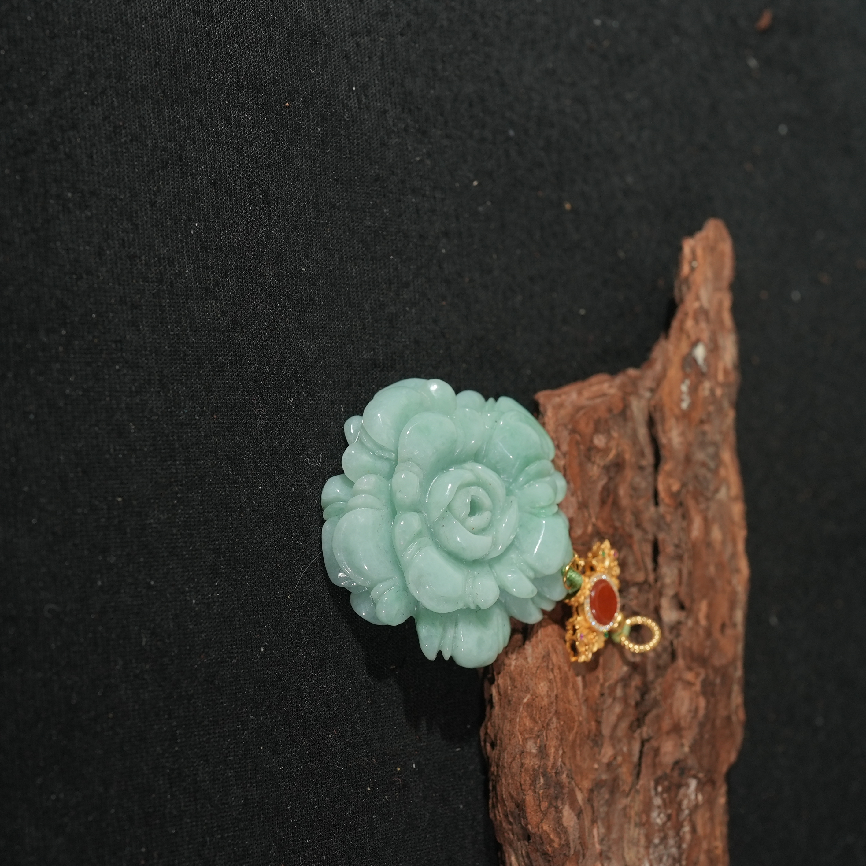 9.26香港王老板-翡翠吊坠4e2579