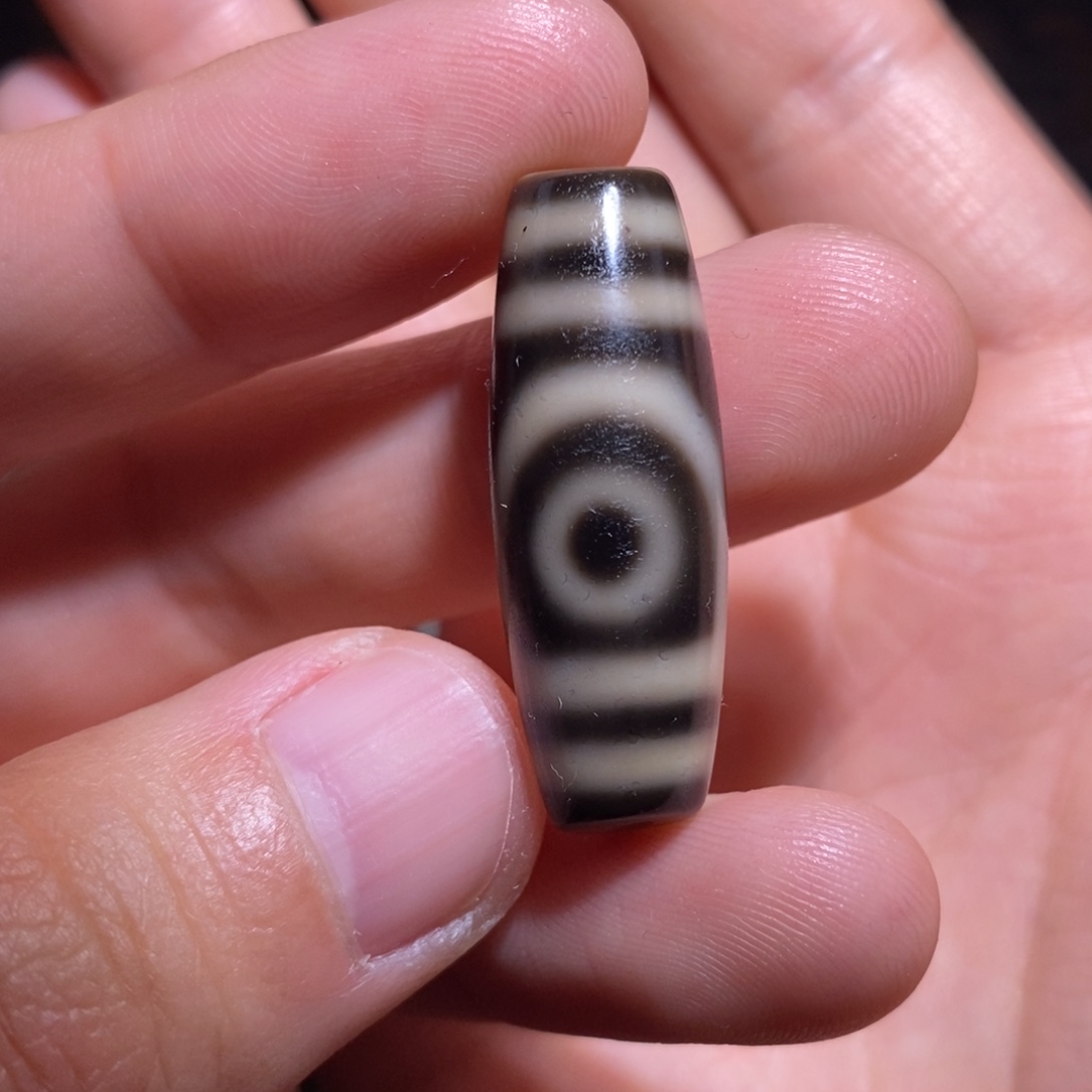 东***白玛瑙/玉髓未镶嵌颈饰