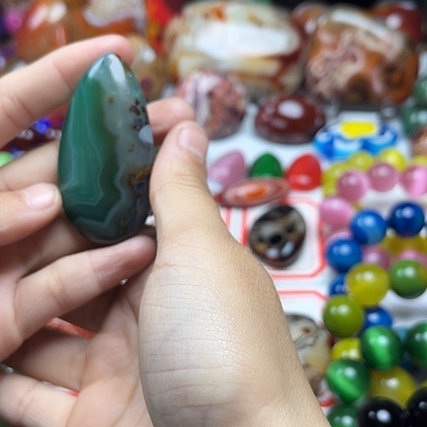 玛瑙/玉髓颈饰未镶嵌