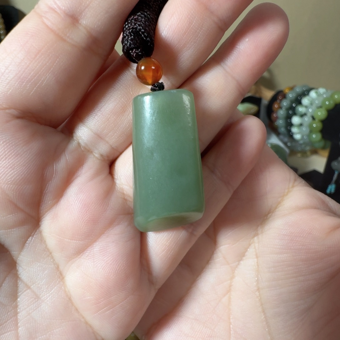 岫岩老玉（透闪石质玉）未镶嵌颈饰