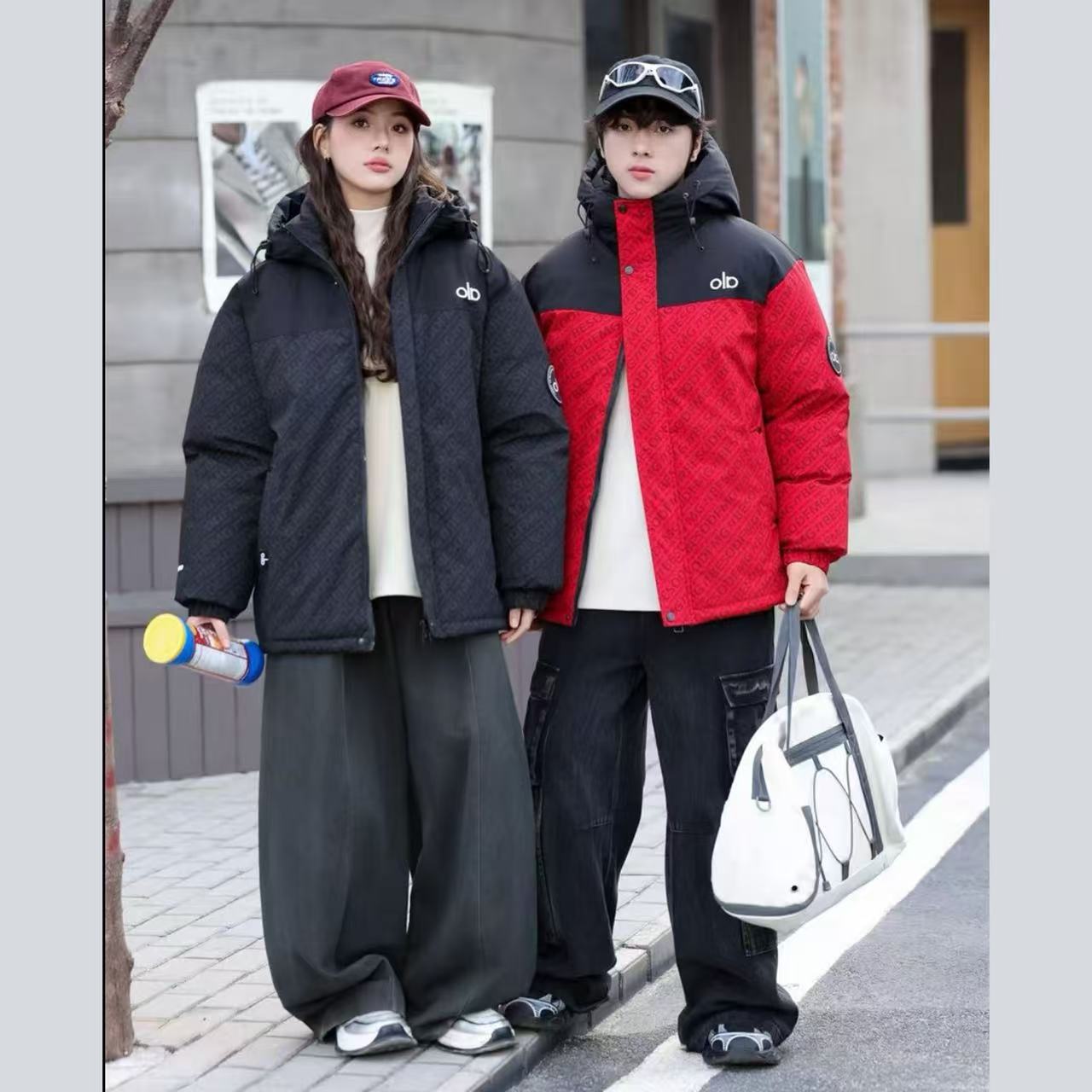 【实体品质】男女童同款中大童字母加厚保暖连帽棉衣外套