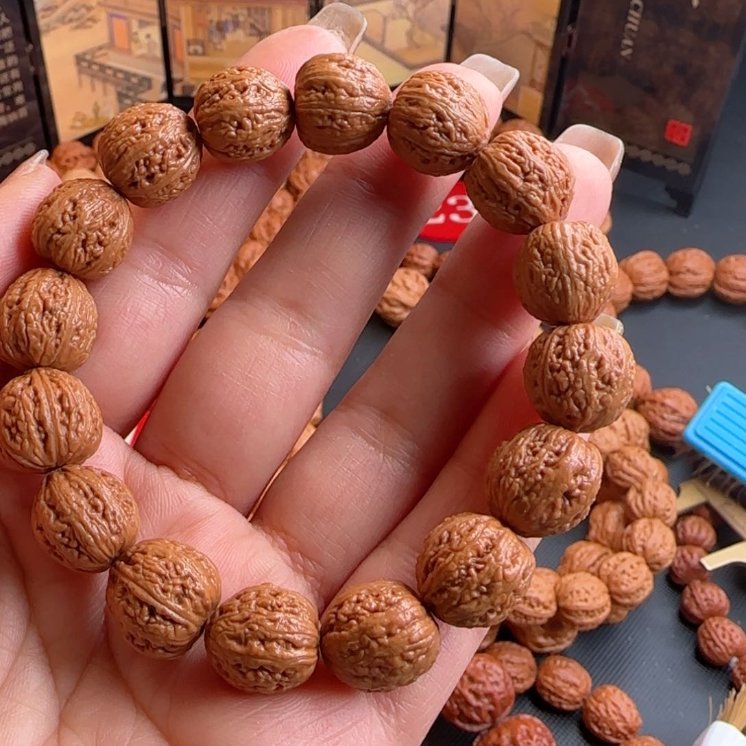 文玩核桃手串？蚂蚁纹
