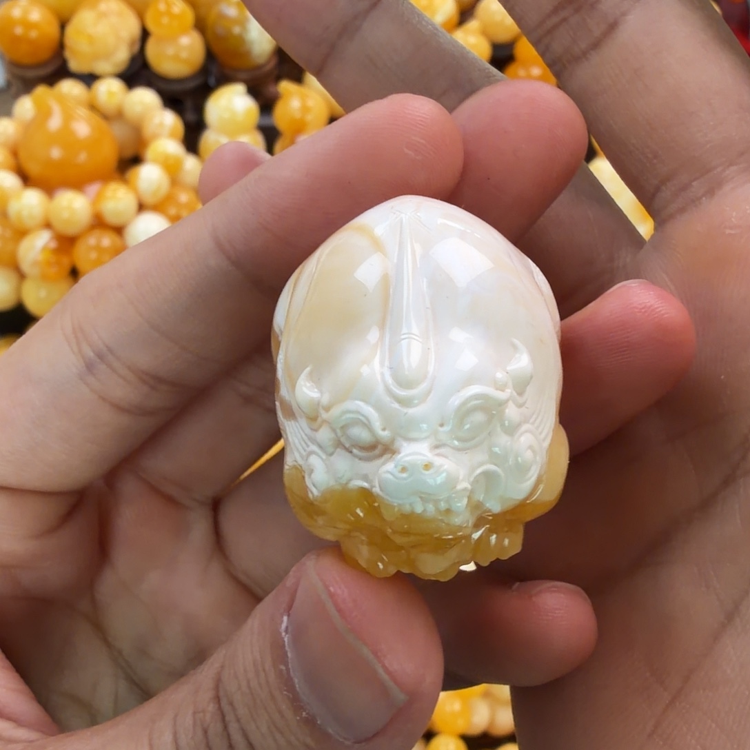 琥珀未镶嵌珠宝奇石15g