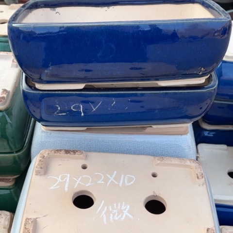 100-4。    微瑕。    