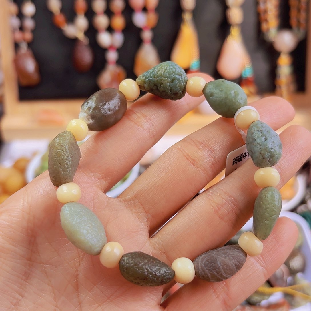 石英石铁合金玛瑙原石精品