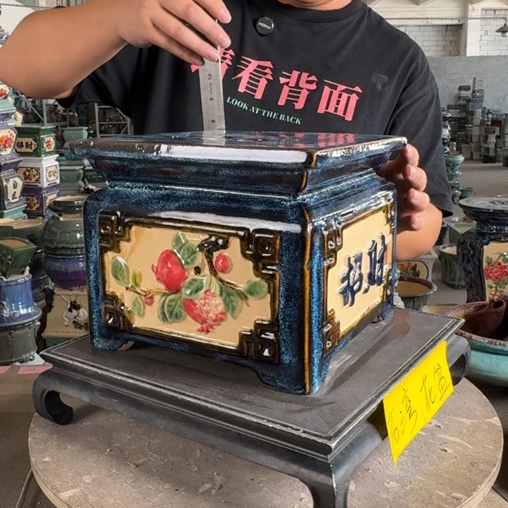 。一风堂石湾花盆 面宽23高19