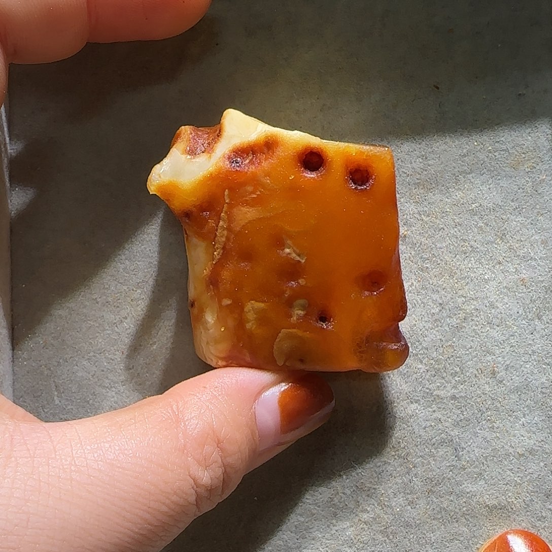 定制琥珀未镶嵌定制