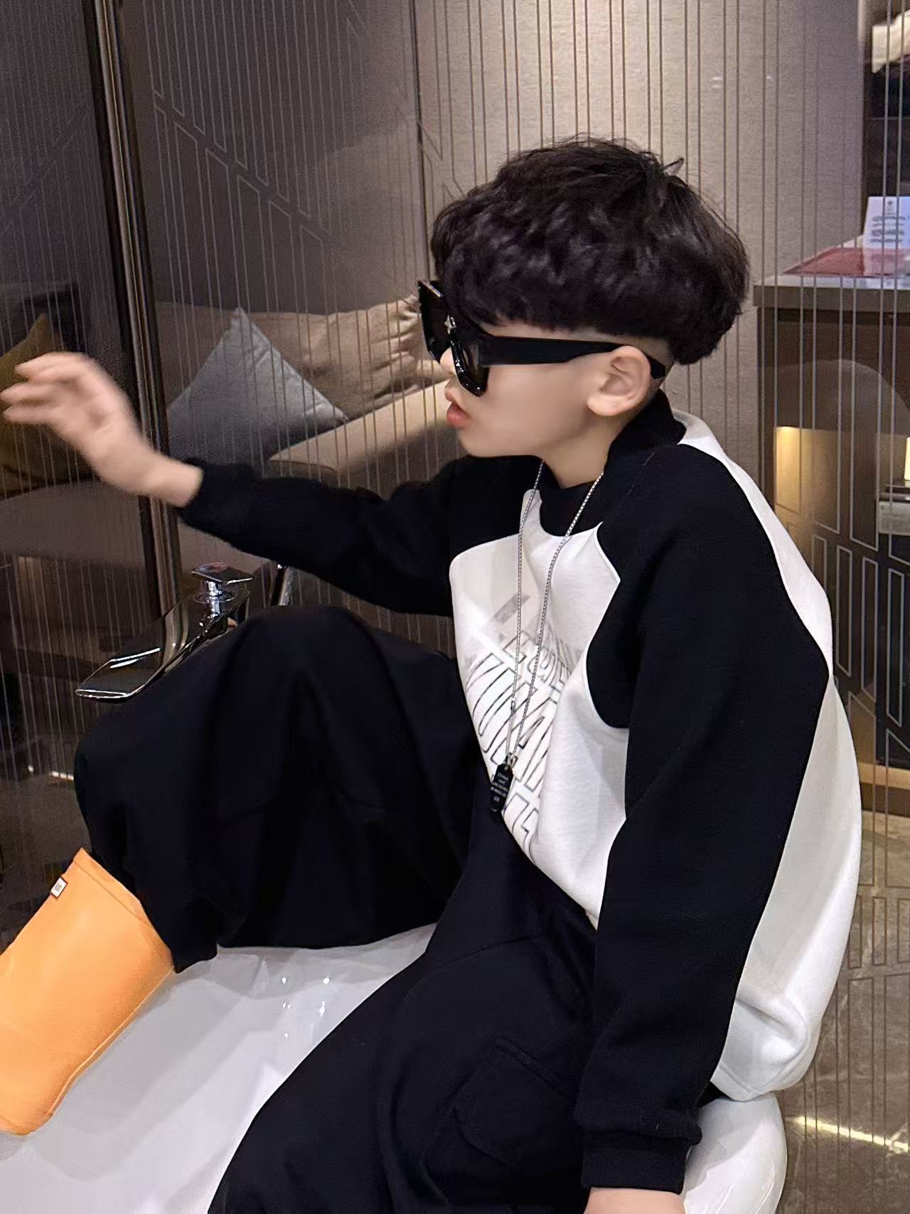 【黑白碰】加厚版 百搭圆领长袖打底，模特穿150