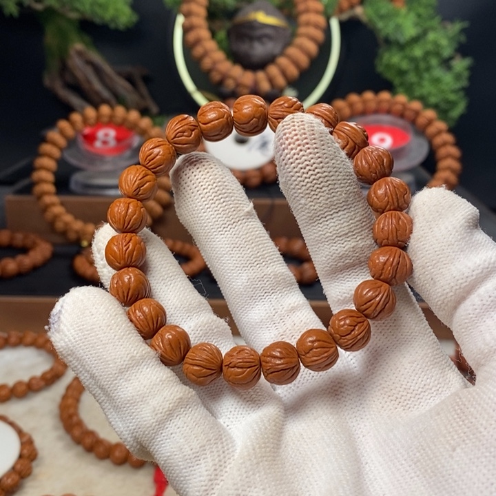 桃核吊坠徐*生秦岭龙纹