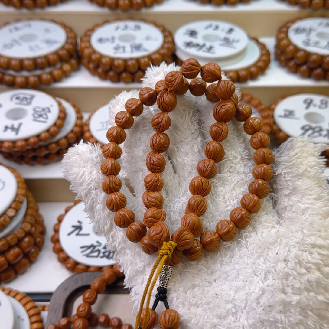 桃核手串春**饰龙纹桃核原皮手持