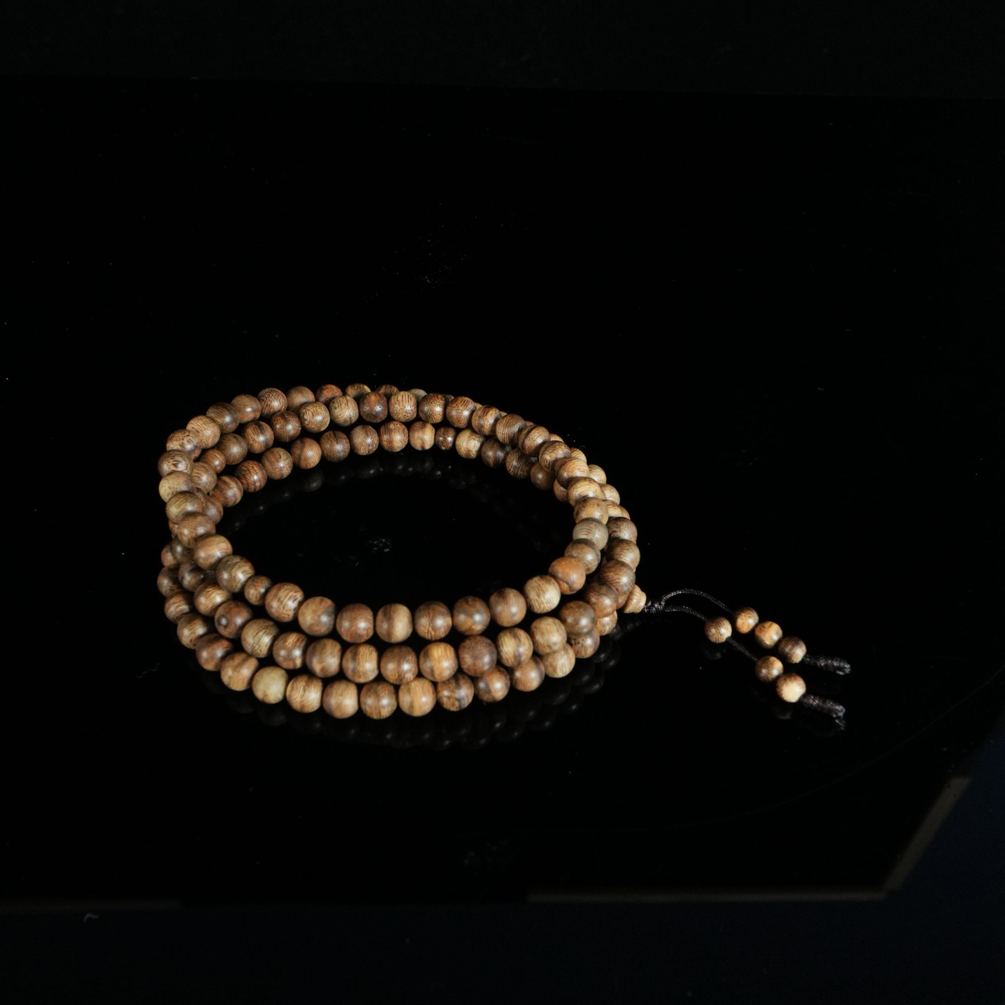 DY-B3792 西马金丝软油老料沉香念珠 0.77cm 14.4g