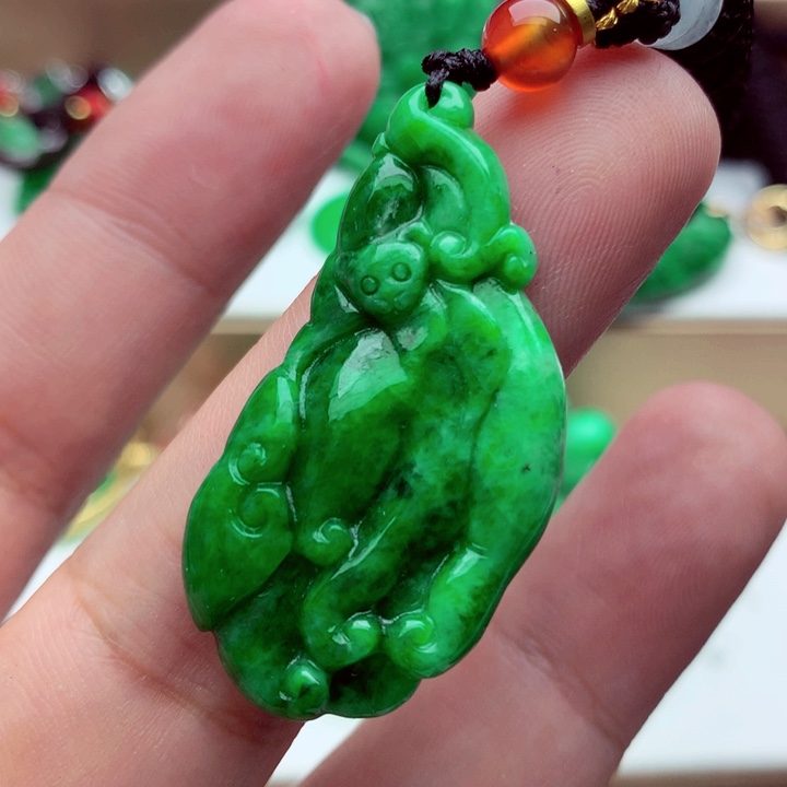 翡翠未镶嵌吊坠(不含链)