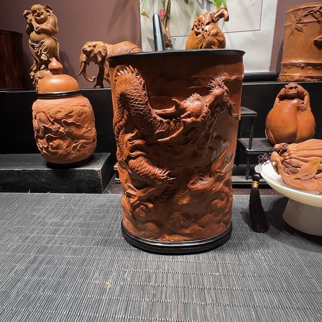 大****檀香木老山檀香笔筒