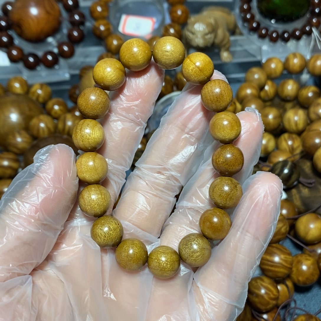 金丝楠木雕工艺品12