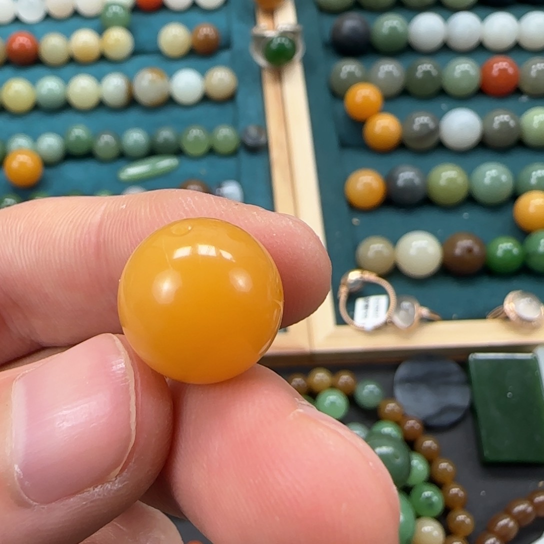 石英质玉（缅黄）单珠未镶嵌1*