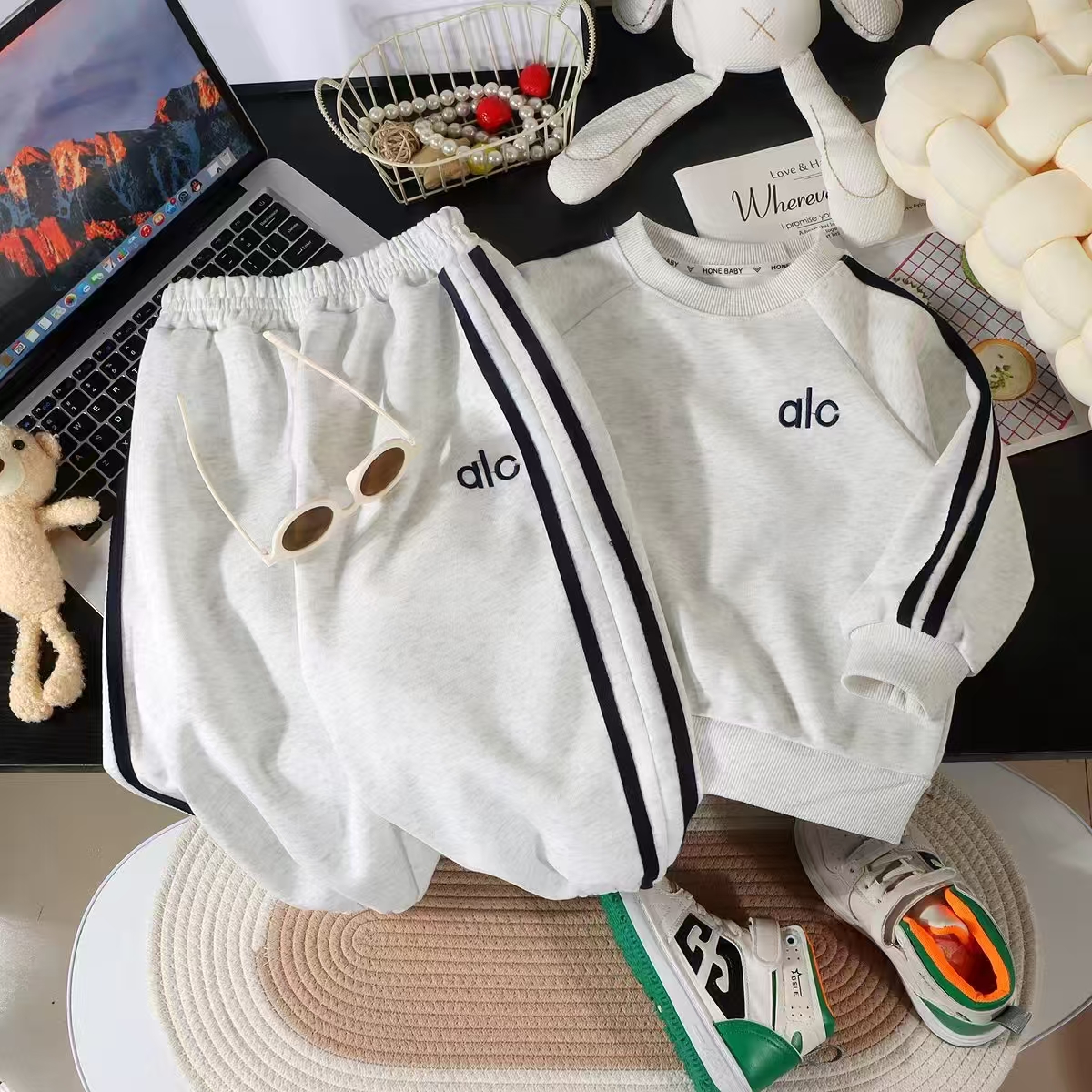 儿童秋款休闲风百搭卫衣卫裤套装亲子套装男女童新款潮流运动套装