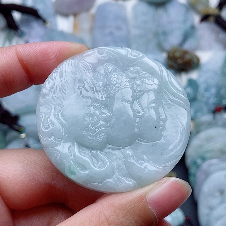 翡翠未镶嵌颈饰翡翠