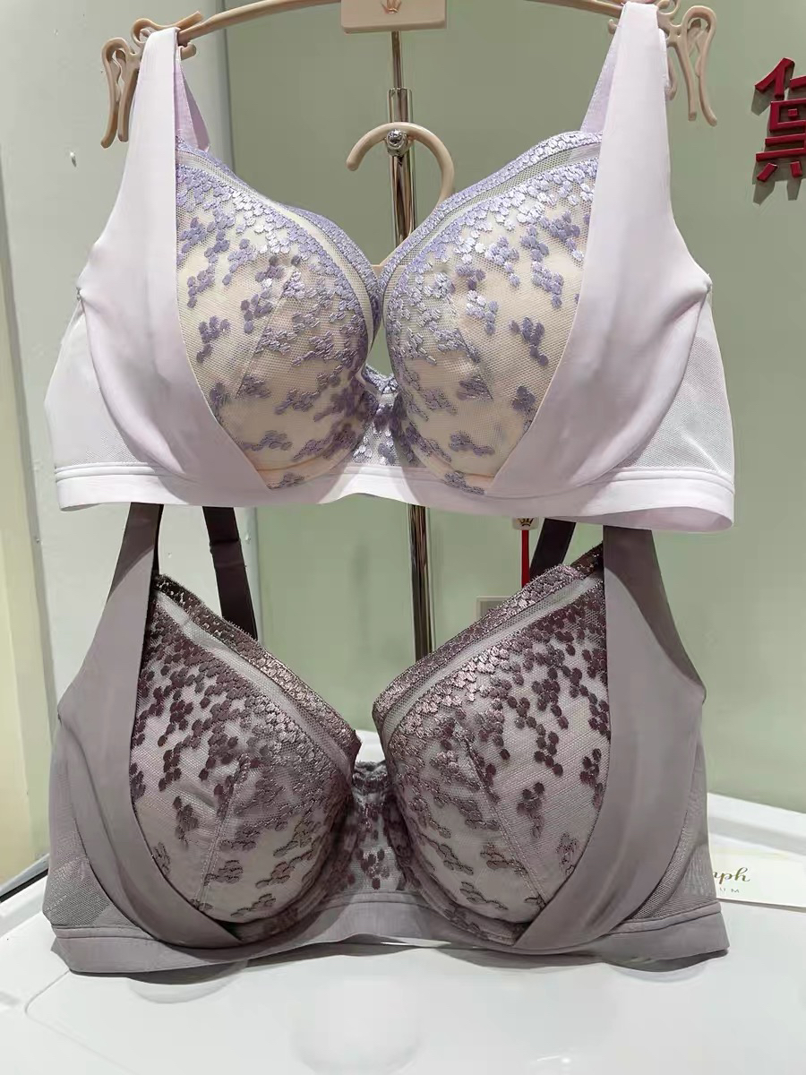 16-8892金致玲珑软钢圈小胸聚拢文胸性感蕾丝内衣