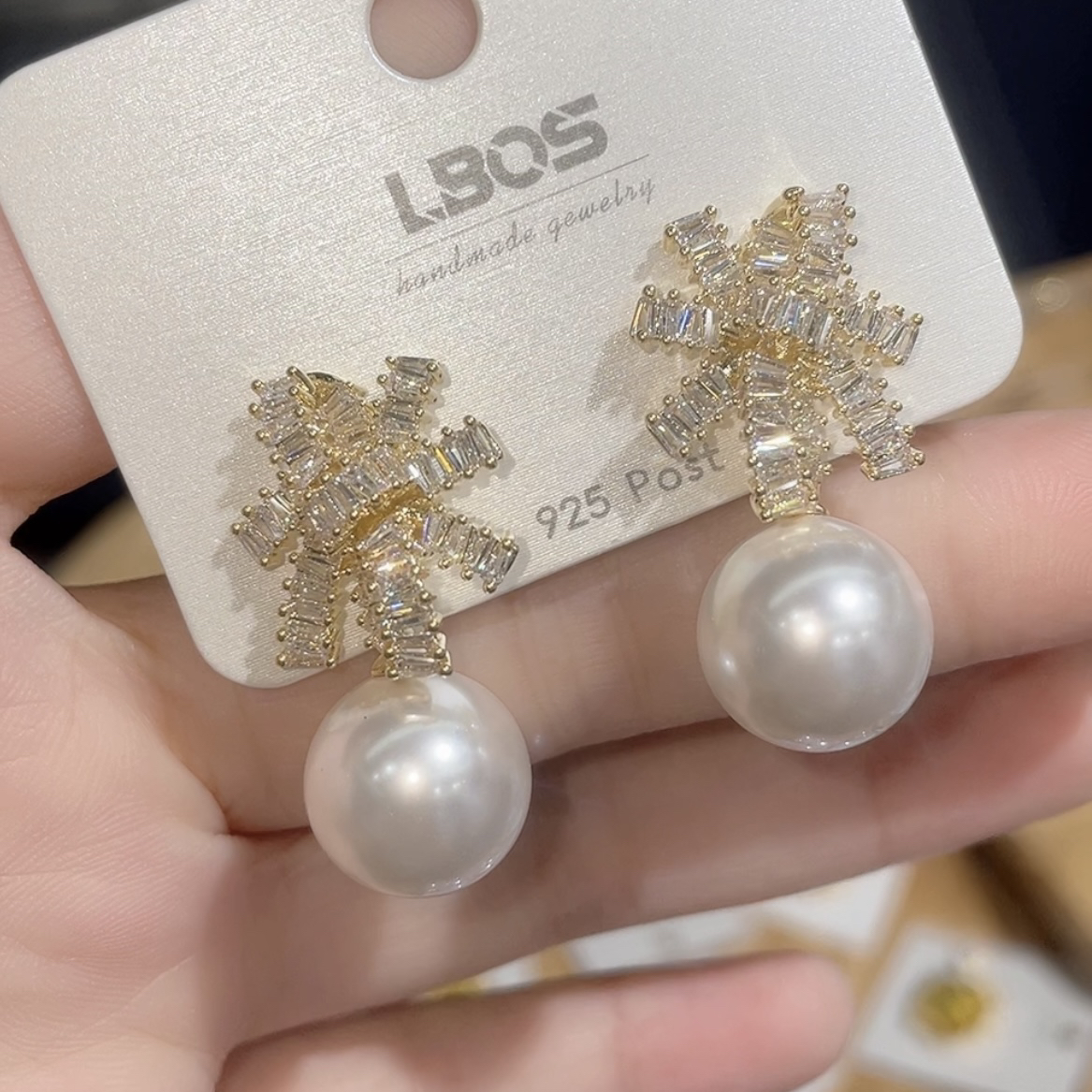 铜合金合成锆石耳饰 法式复古耳钉高级感气质百搭简约时尚耳饰