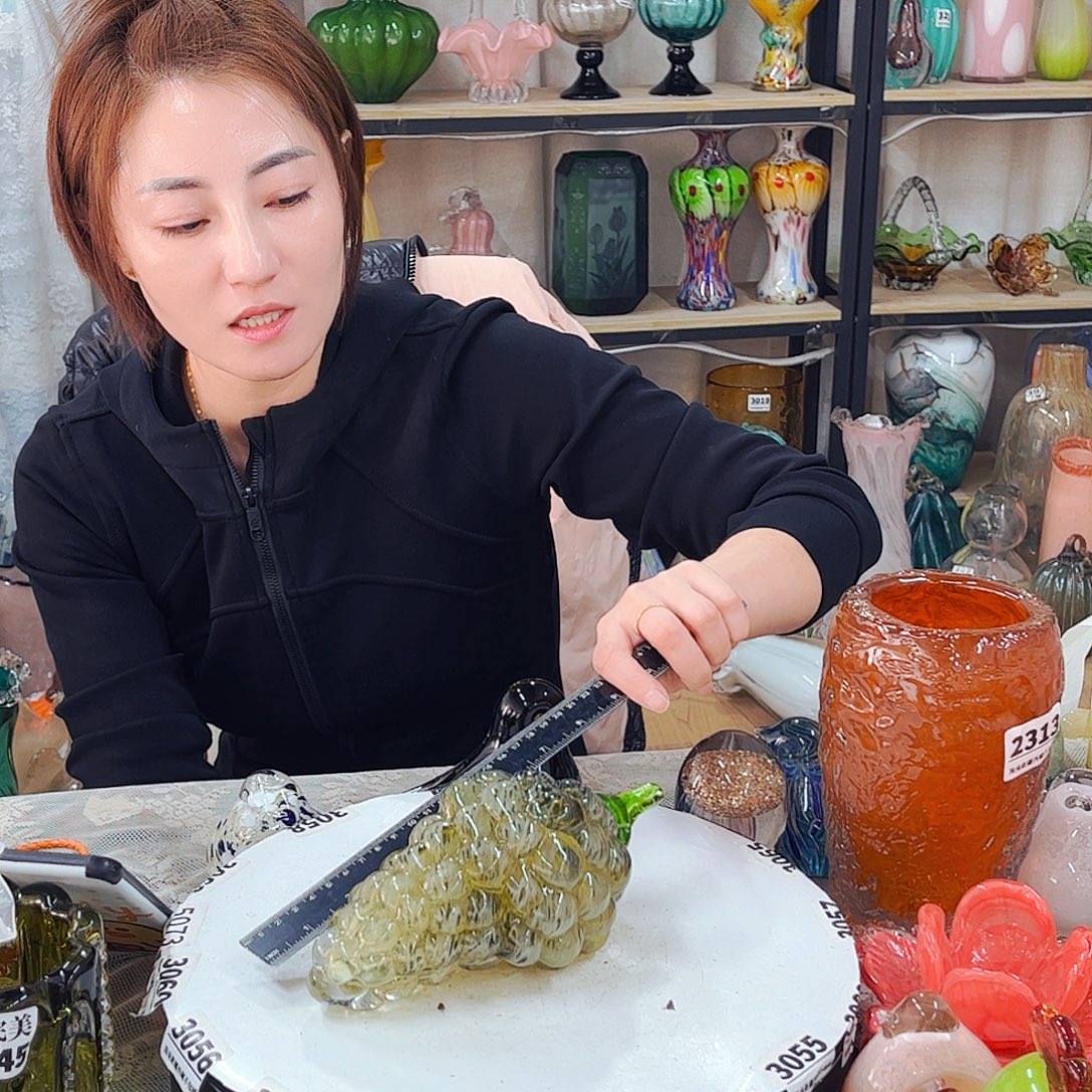大葡萄家悦琉璃工艺品不完美