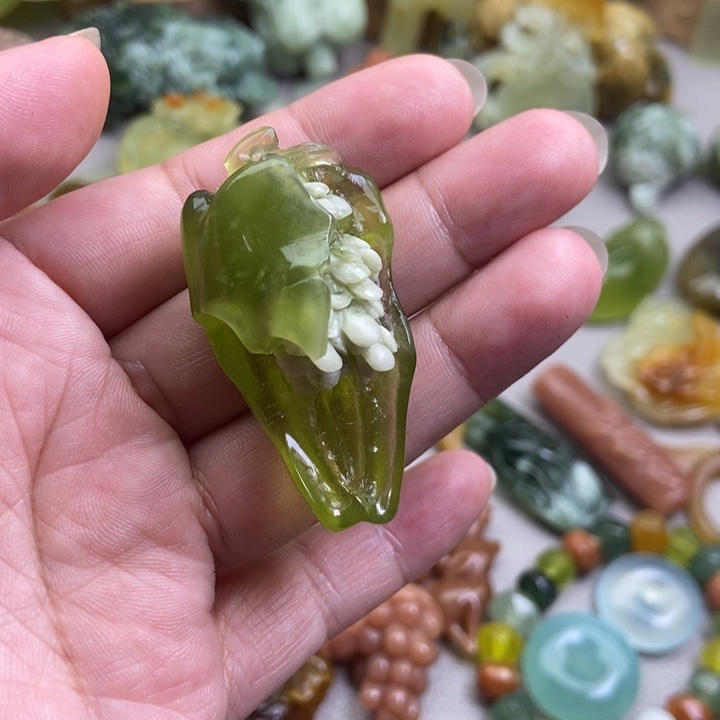 蛇纹石玉挂件未镶嵌浩***?