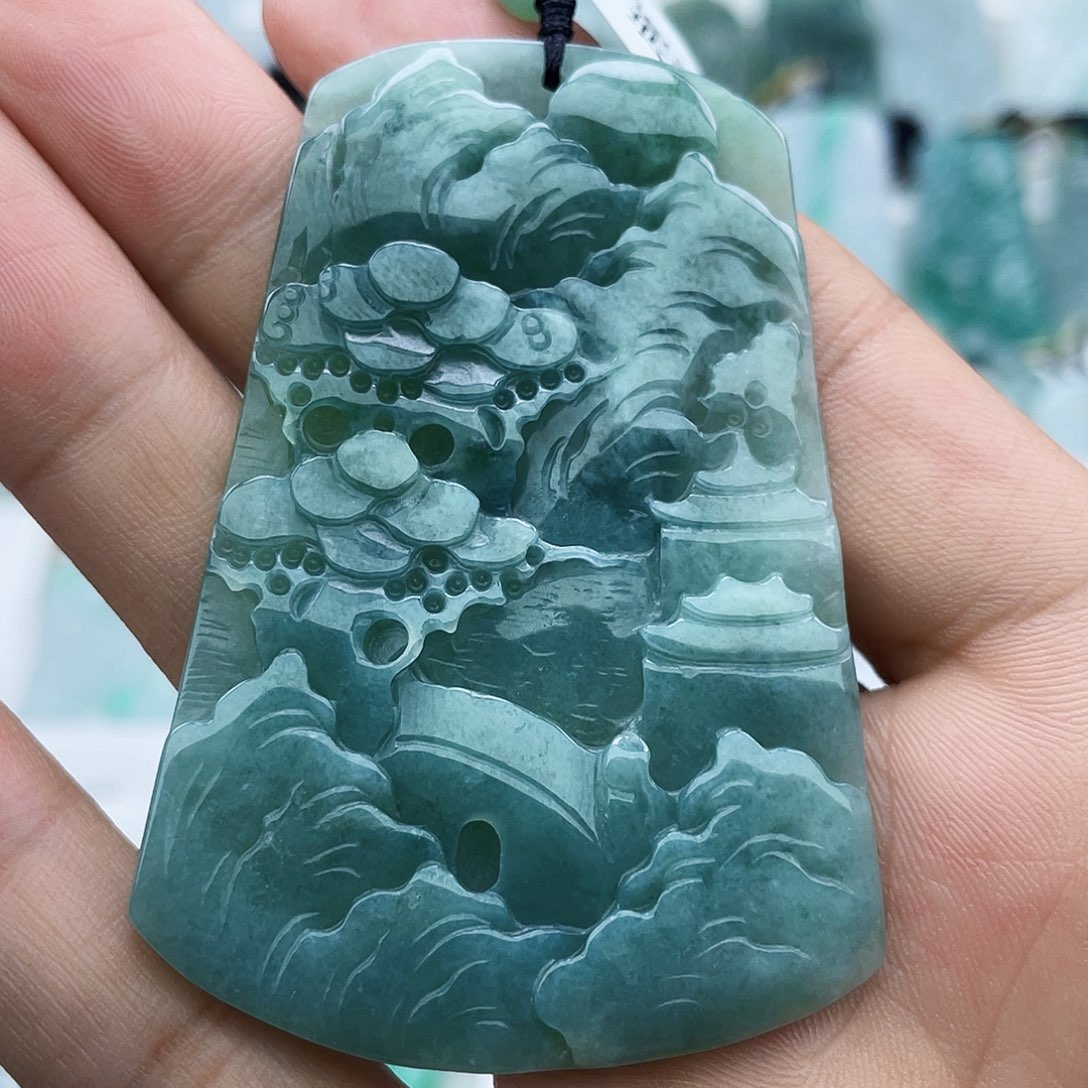 颈饰未镶嵌翡翠翡翠