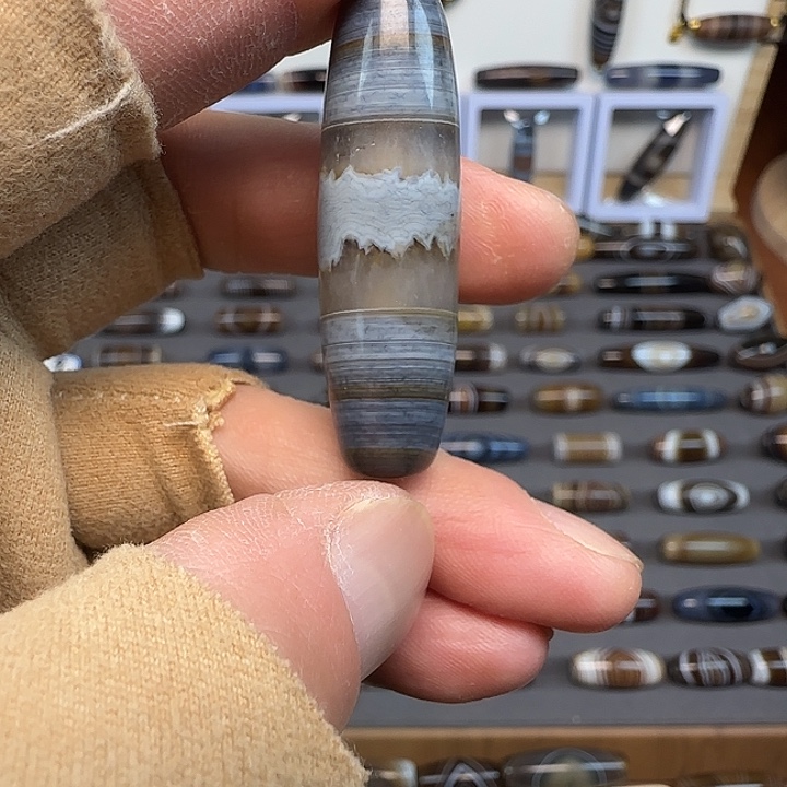 玛瑙/玉髓合金颈饰