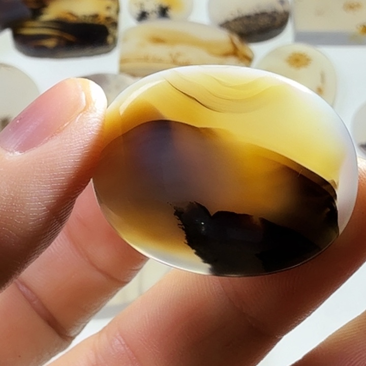 玛瑙/玉髓未镶嵌珠宝半成品