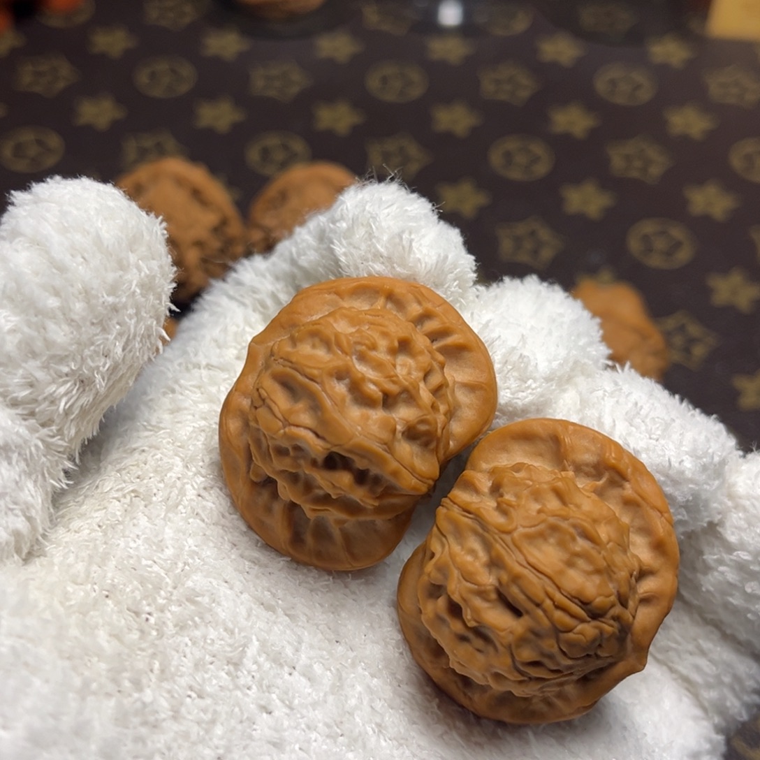 ****木文玩核桃把件38大耳朵图图