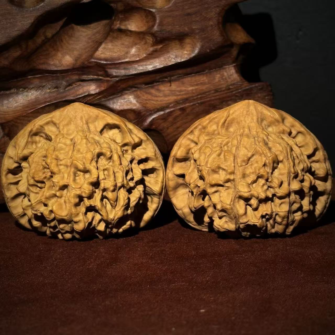 白茬大尺寸官帽核桃——222