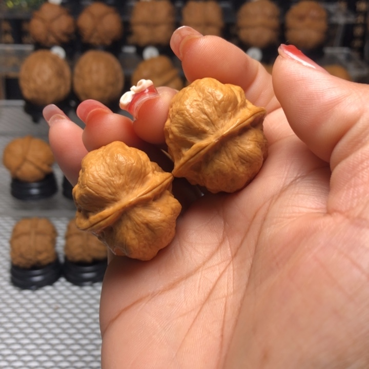 橄榄核吊坠2玉龙金蟾