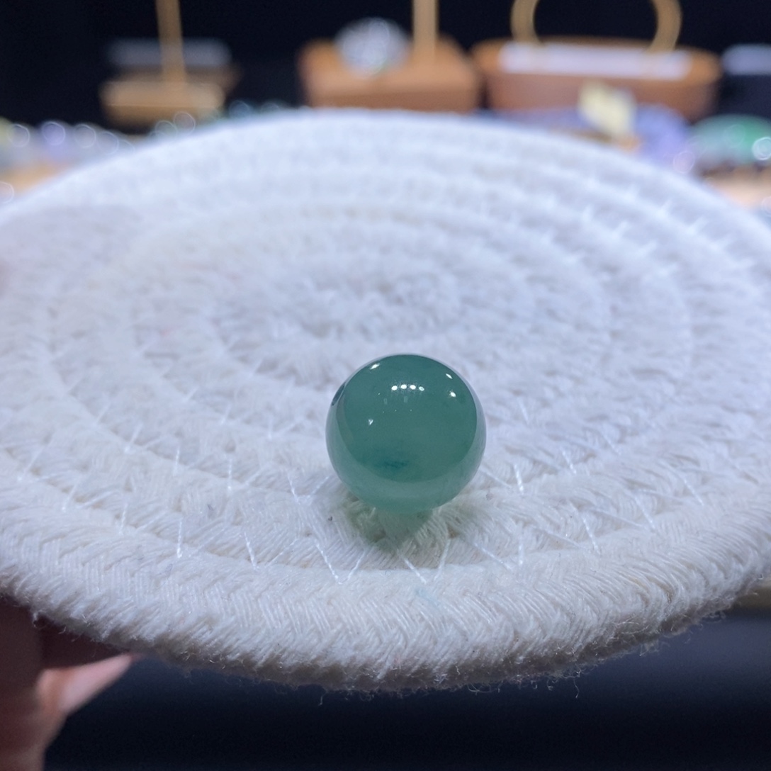 翡翠未镶嵌吊坠(不含链)翡翠冰湖水绿珠卡13.6