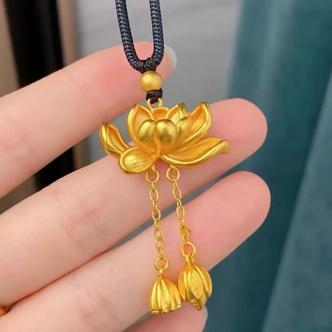 Y-6365  时尚精工莲花两世欢吊坠 GC4层金工艺 + 专柜礼盒